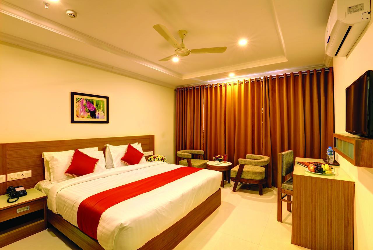 Hotel Floral Park Kottayam Exterior foto